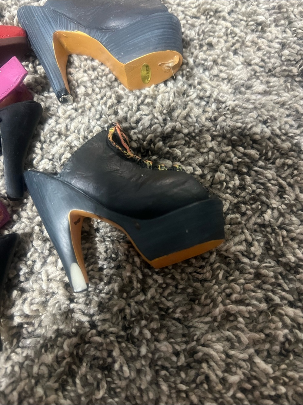 Mini shoes - Picture 2 of 4